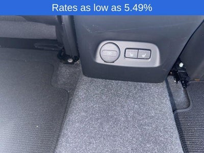 2023 Volvo XC40 B5 AWD Plus Dark Theme