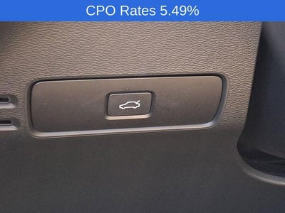 2023 Volvo XC40 B5 AWD Plus Dark Theme