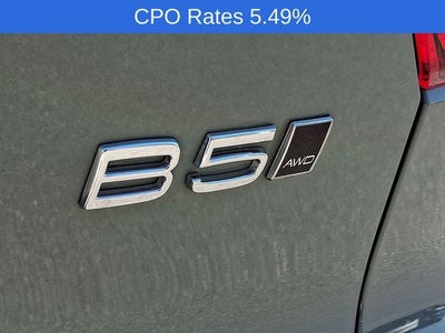 2023 Volvo XC40 B5 AWD Plus Dark Theme