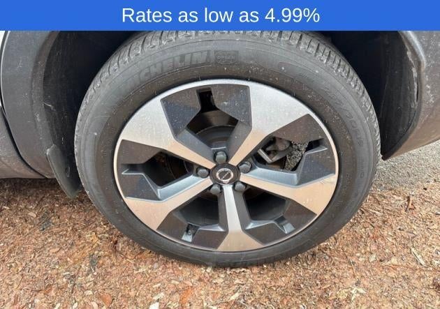 2023 Volvo XC40 B5 AWD Plus Dark Theme