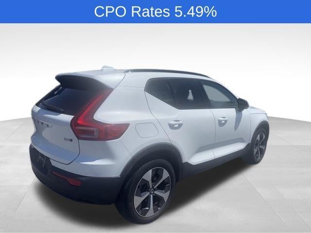 2023 Volvo XC40 B5 AWD Plus Dark Theme