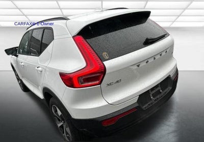 2023 Volvo XC40 B5 AWD Plus Dark Theme