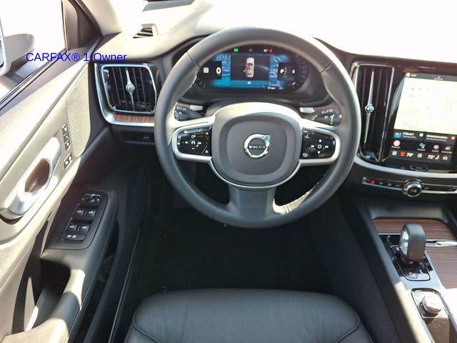 2025 Volvo V60 Cross Country B5 AWD Plus