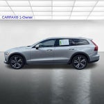 2025 Volvo V60 Cross Country B5 AWD Plus