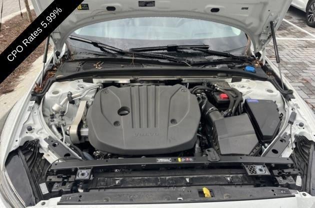 2025 Volvo V60 Cross Country B5 AWD Ultra