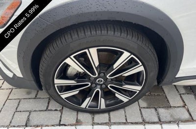 2025 Volvo V60 Cross Country B5 AWD Ultra
