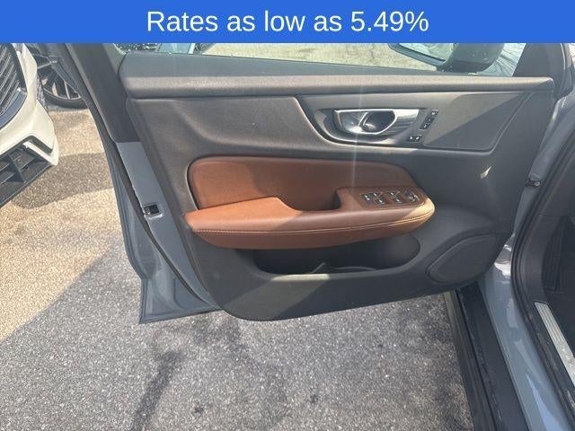 2024 Volvo V60 Cross Country B5 AWD Plus