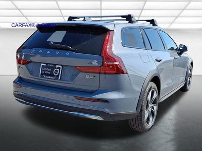 2024 Volvo V60 Cross Country B5 AWD Plus