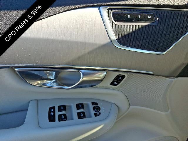 2025 Volvo XC90 B5 AWD Core 7-Seater