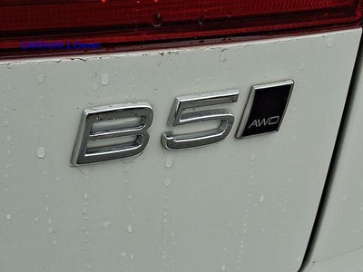 2025 Volvo XC60 B5 AWD Ultra