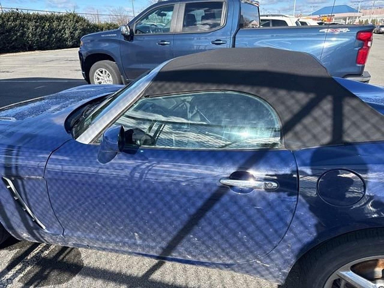 2009 Saturn Sky Red Line