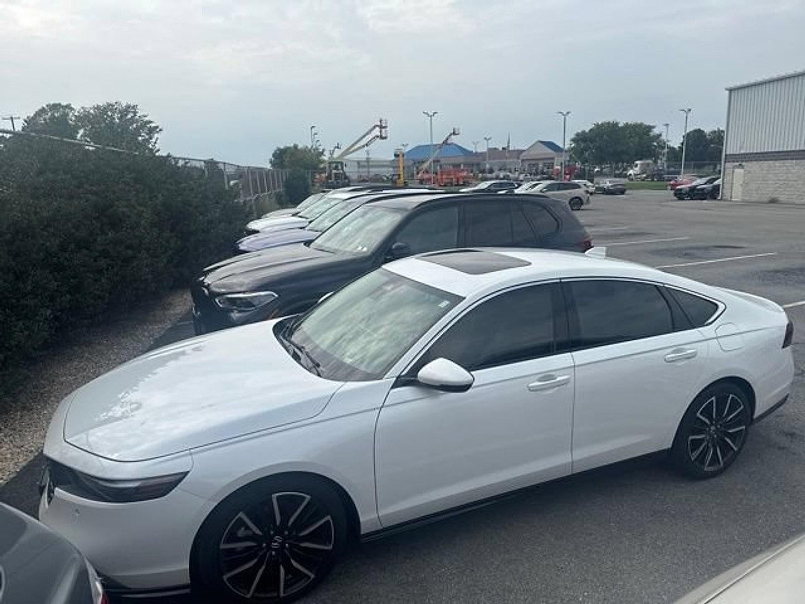 2023 Honda Accord Hybrid Touring Sedan w/o BSI