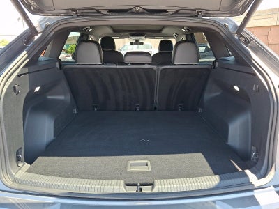 2024 Volkswagen Atlas Cross Sport 2.0T SEL Premium R-Line 4MOTION