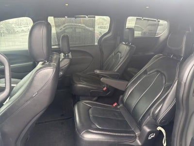 2022 Chrysler Pacifica Touring L FWD