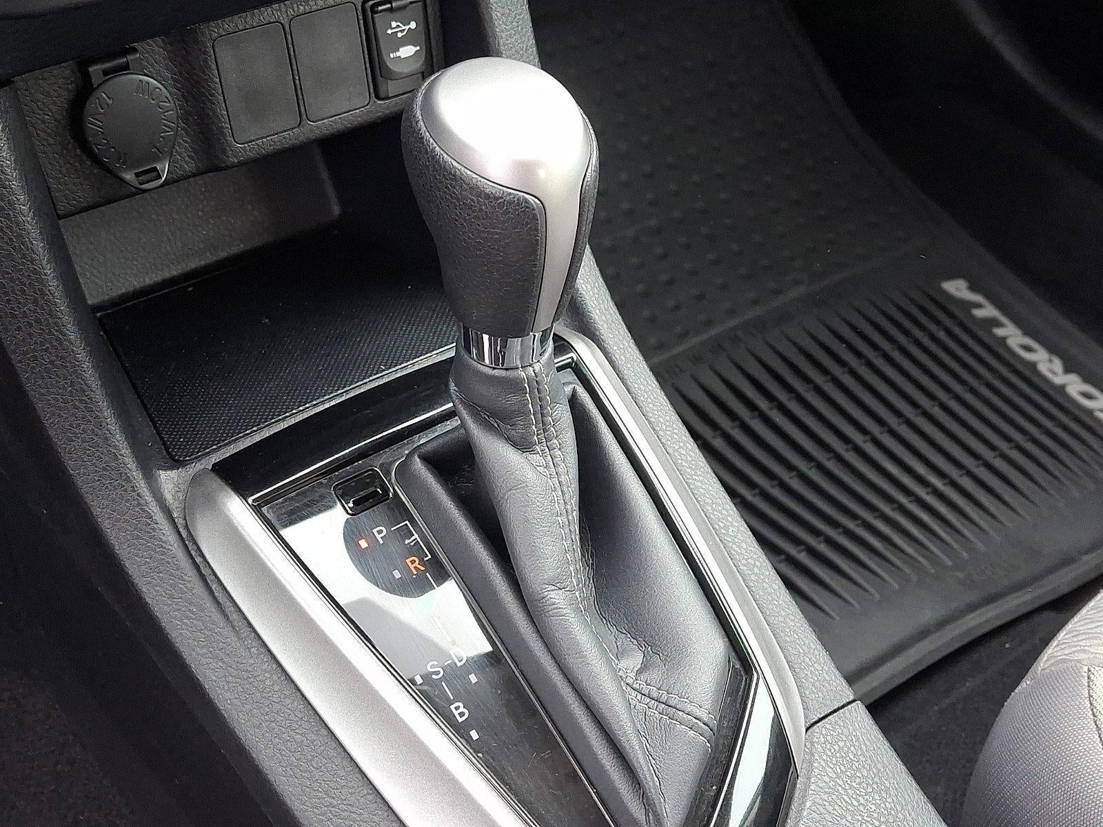 2015 Toyota Corolla 4dr Sdn CVT Auto LE (Natl)