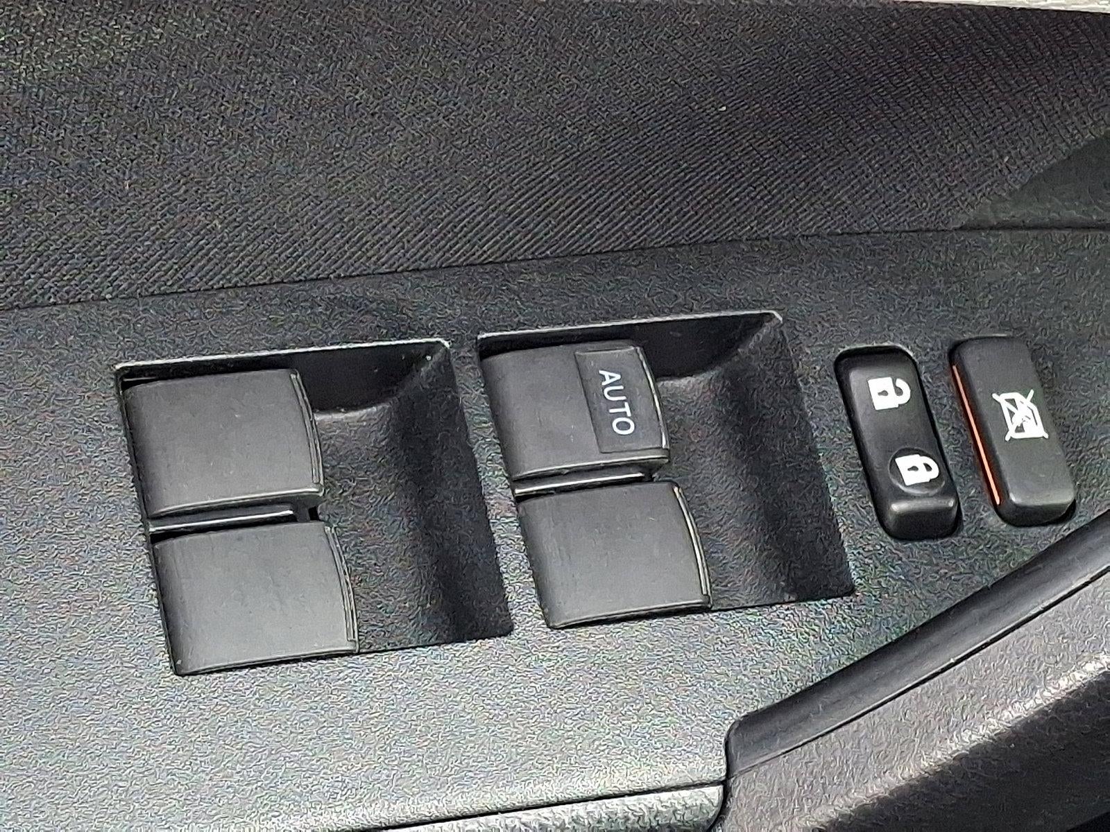 2015 Toyota Corolla 4dr Sdn CVT Auto LE (Natl)