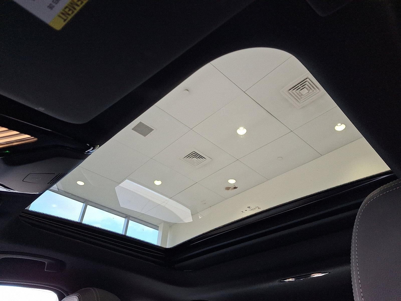 2025 BMW 330i xDrive Sedan