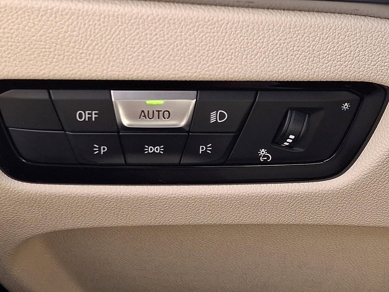 2025 BMW 330i xDrive Sedan