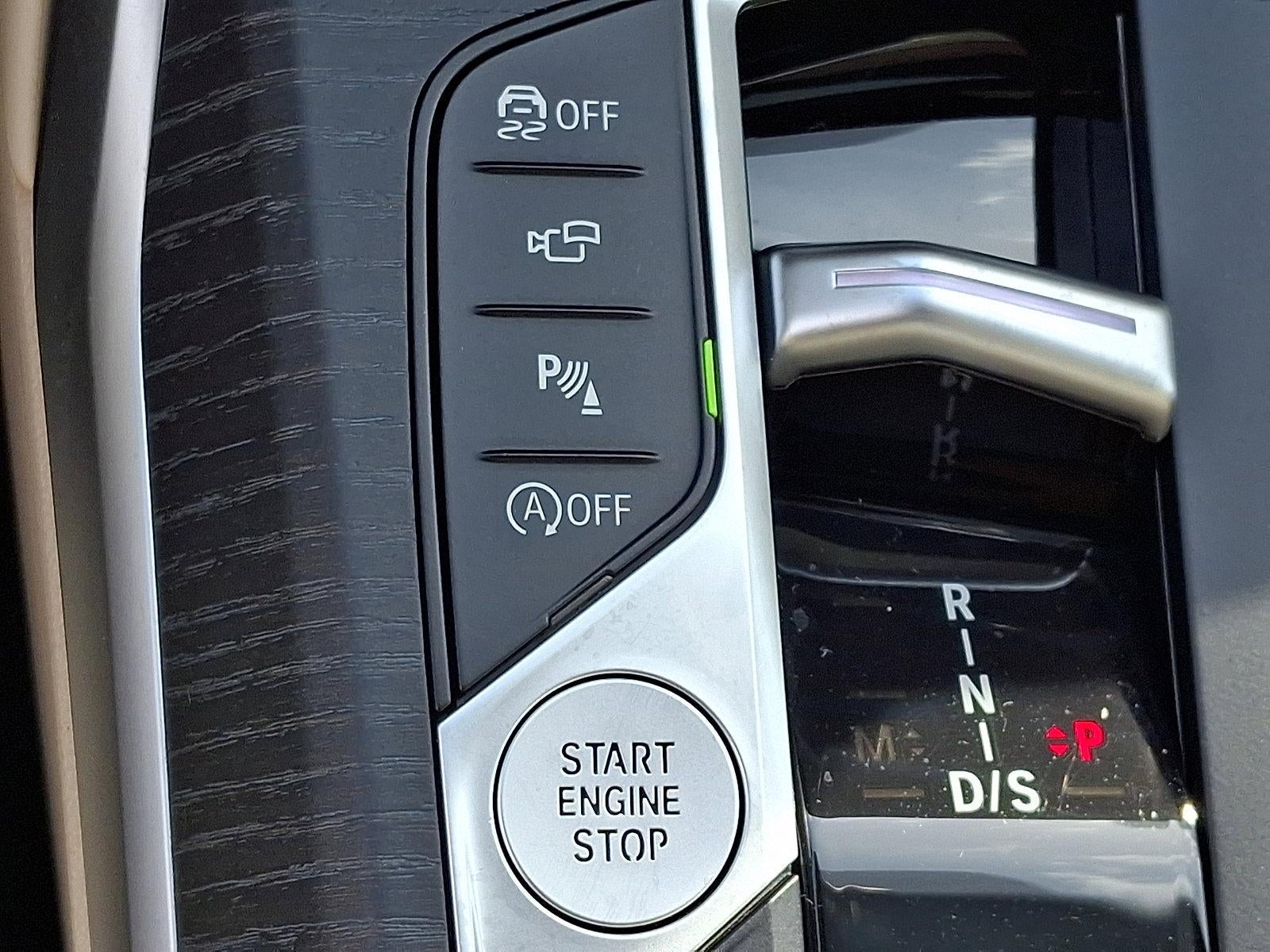 2025 BMW 330i xDrive Sedan