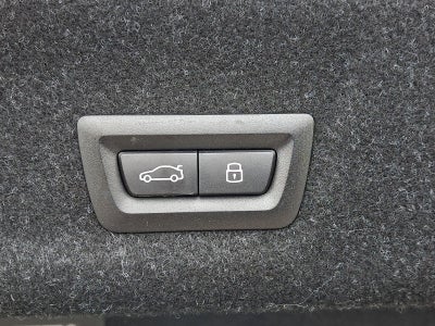 2025 BMW 330i xDrive Sedan