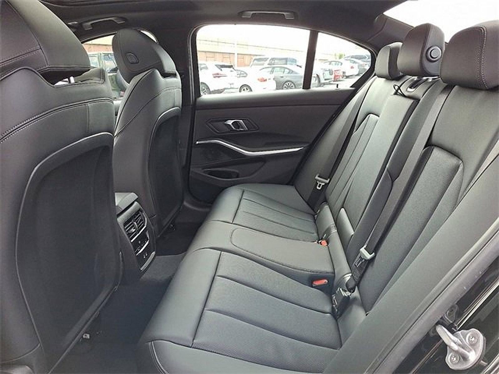 2025 BMW 330i xDrive Sedan