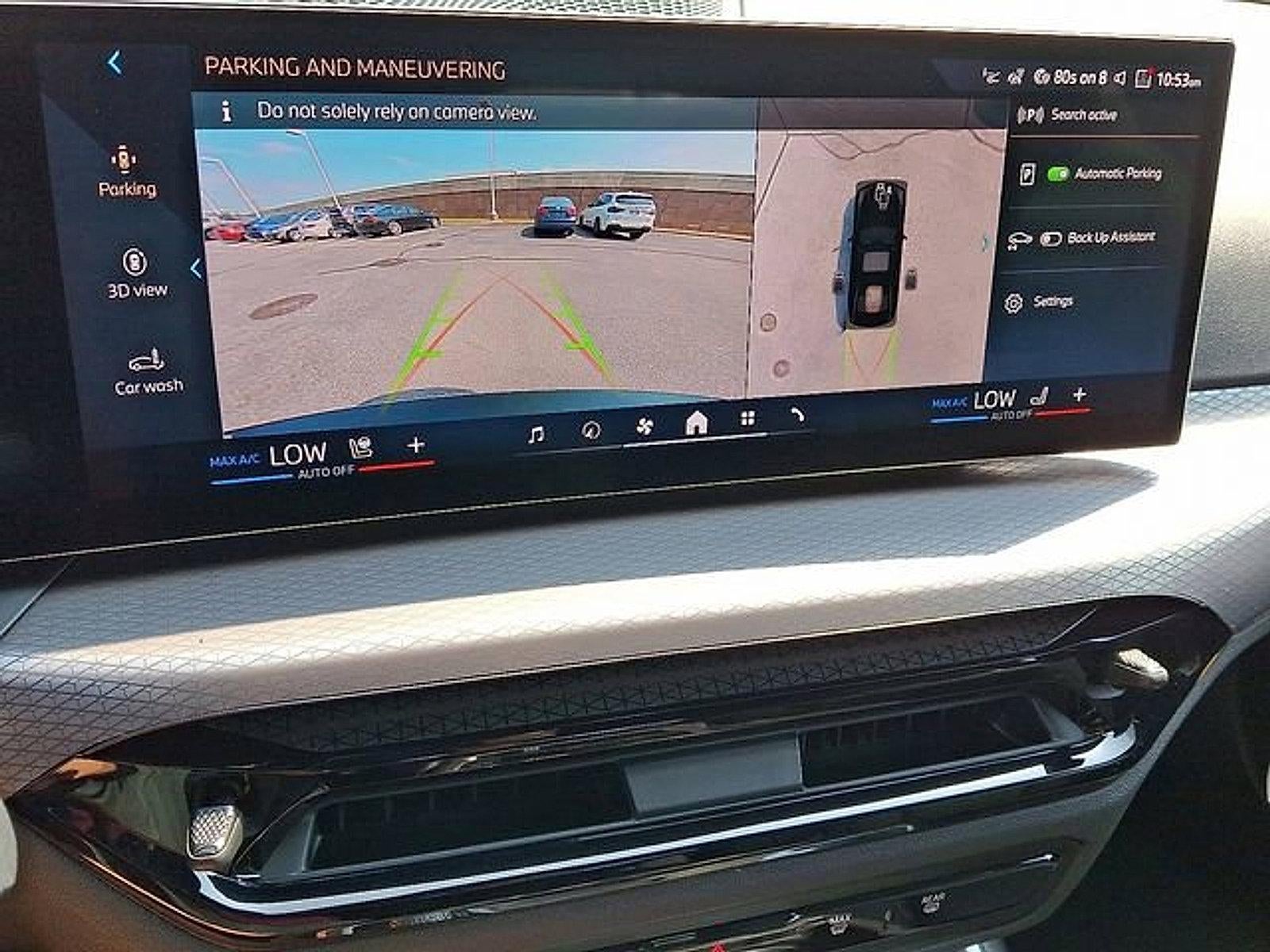 2025 BMW 330i xDrive Sedan