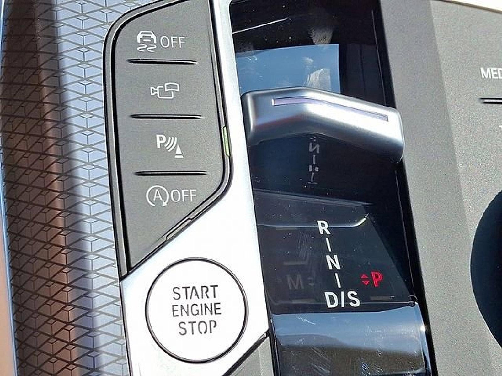 2025 BMW 330i xDrive Sedan