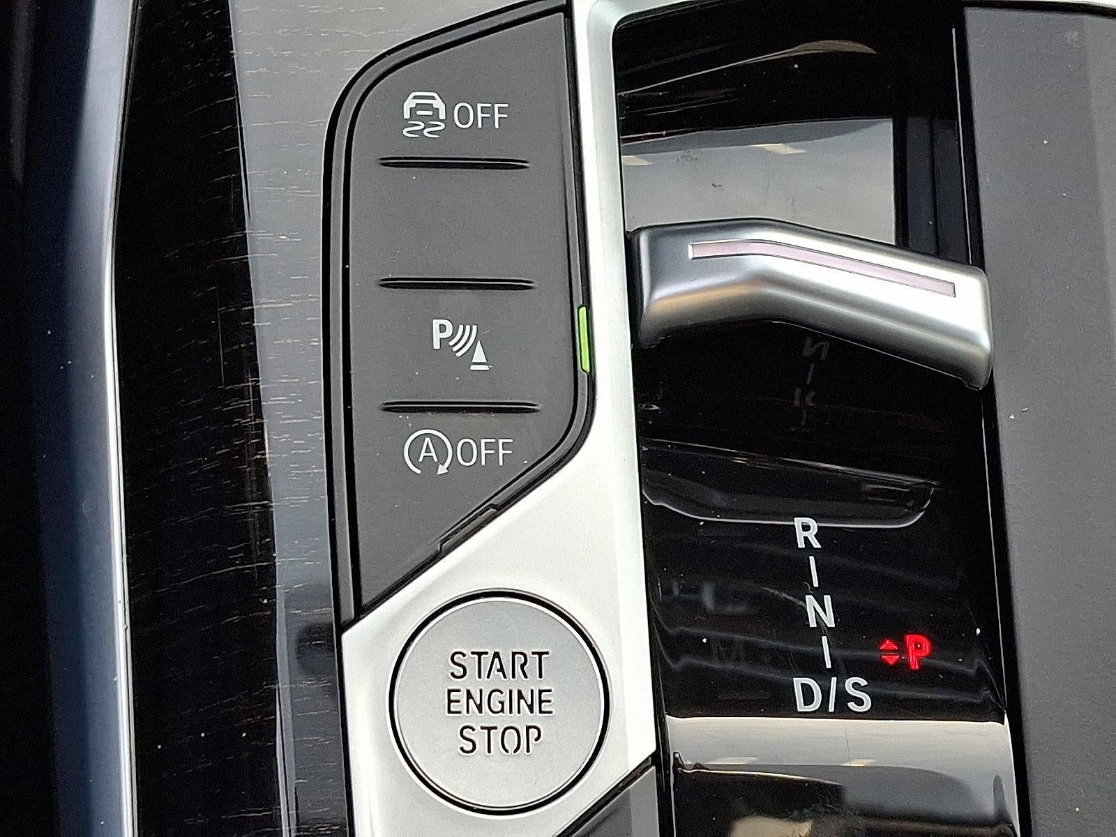 2023 BMW 330i xDrive Sedan