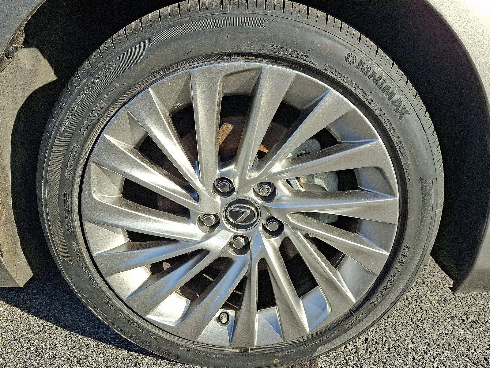 2020 Lexus ES 300h Luxury FWD