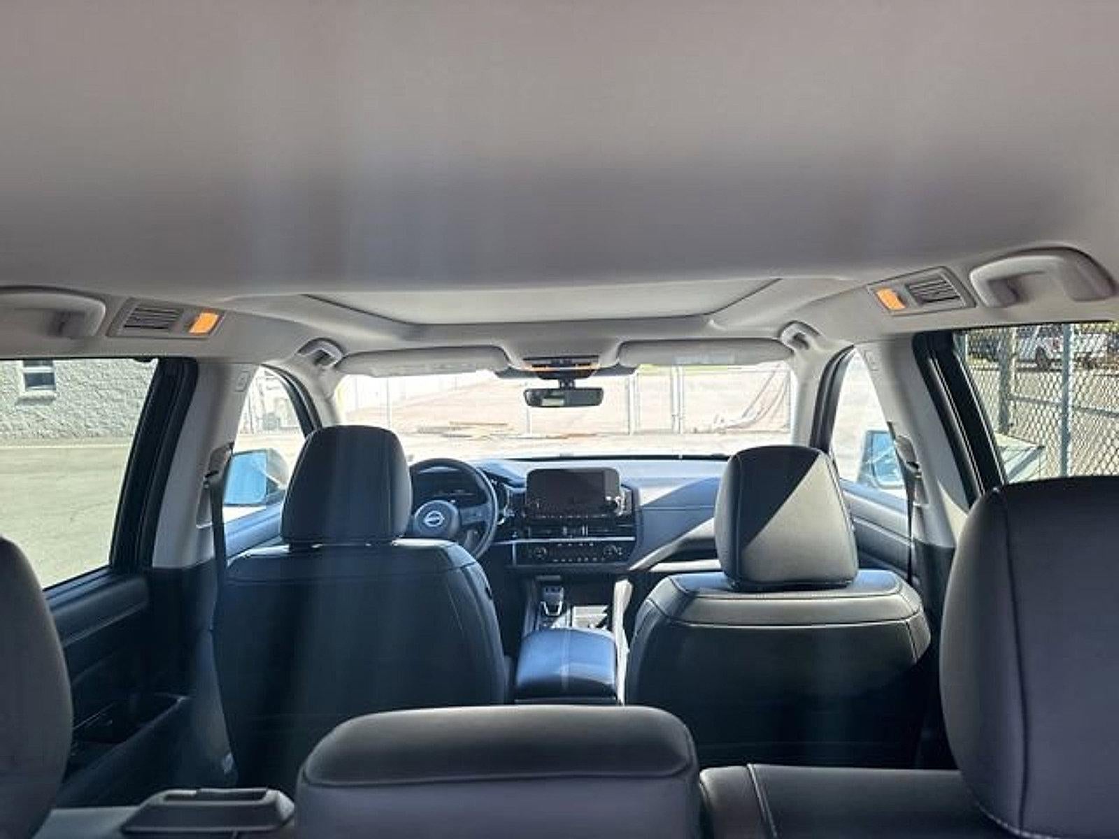 2025 Nissan Pathfinder Platinum 4WD