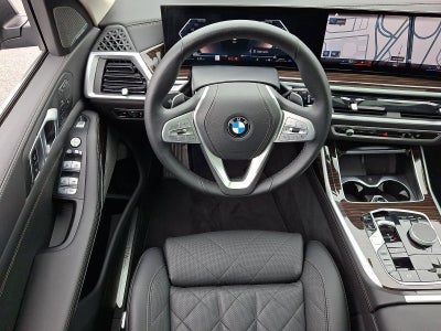 2023 BMW X7 xDrive40i Sports Activity Vehicle