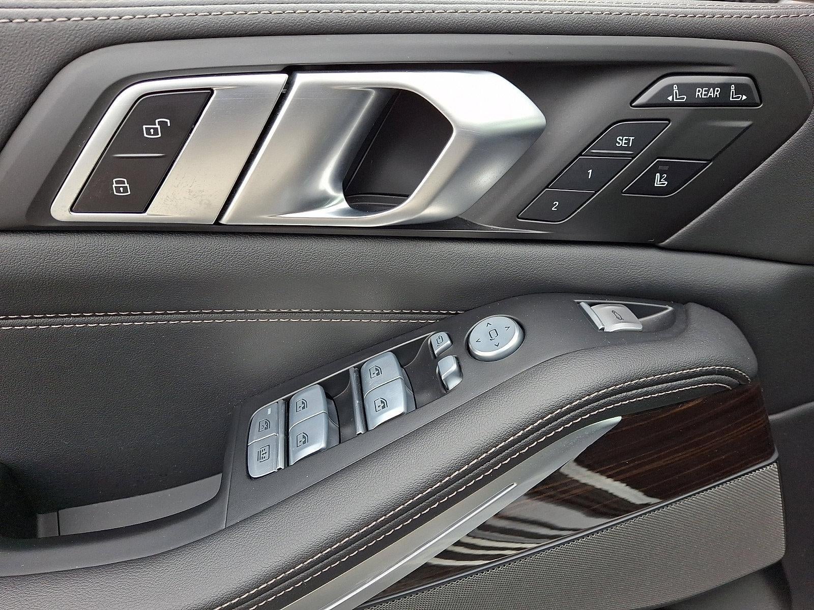 2023 BMW X7 xDrive40i Sports Activity Vehicle