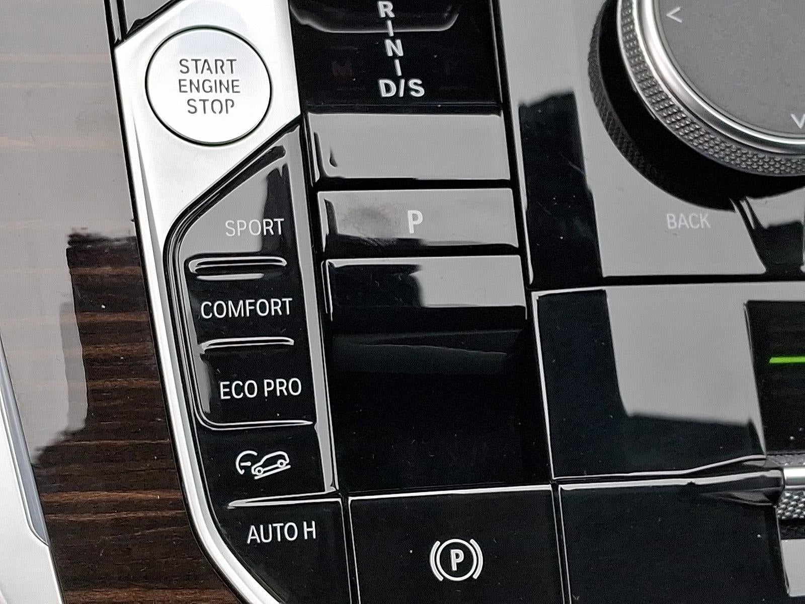 2023 BMW X7 xDrive40i Sports Activity Vehicle