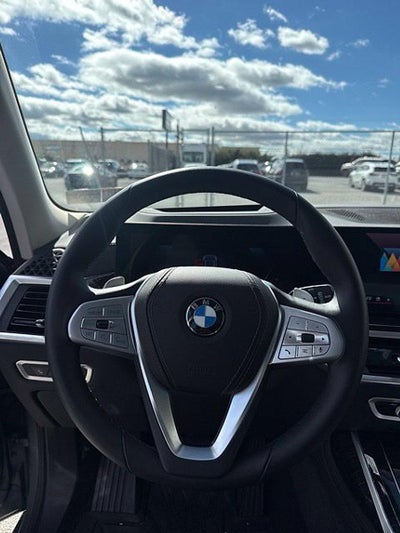 2025 BMW X7 xDrive40i Sports Activity Vehicle