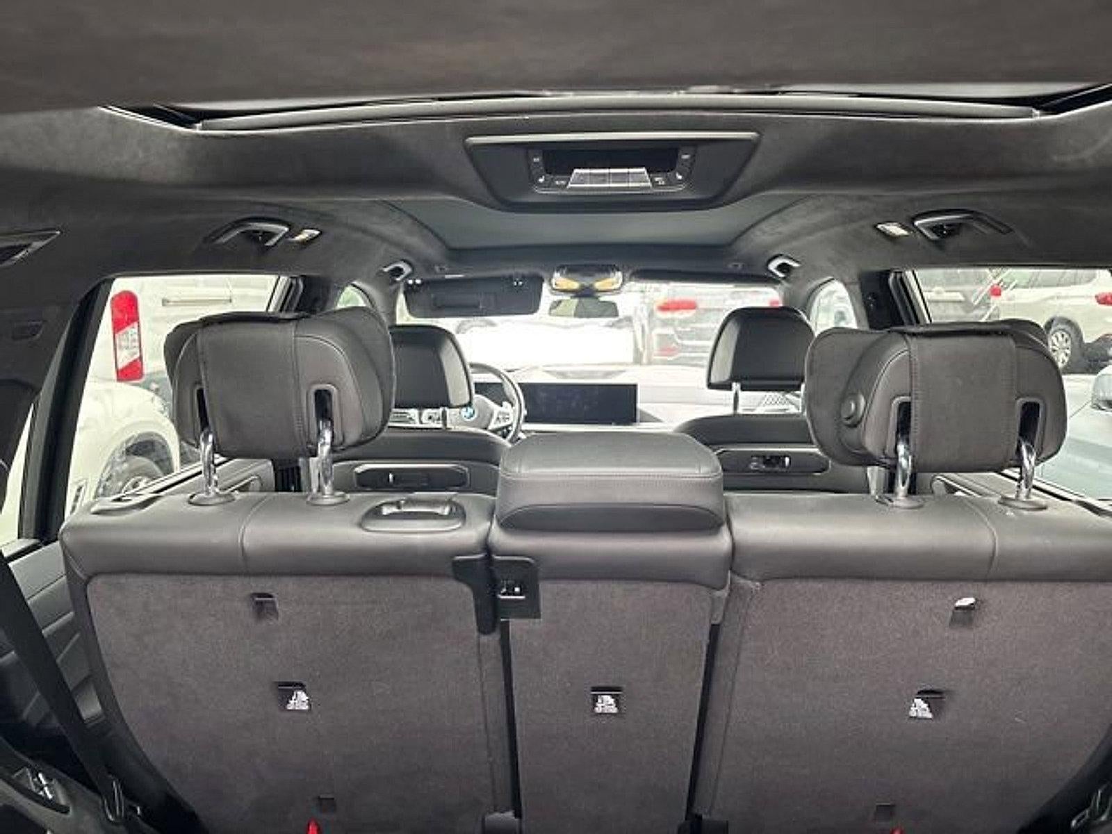 2024 BMW X7 xDrive40i Sports Activity Vehicle