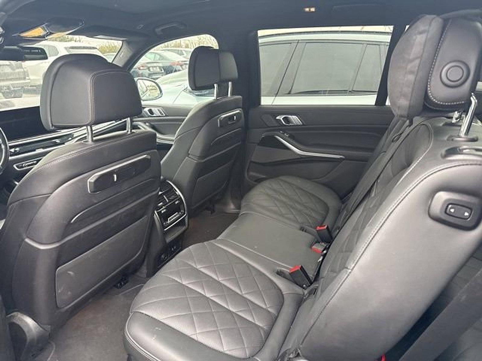 2024 BMW X7 xDrive40i Sports Activity Vehicle