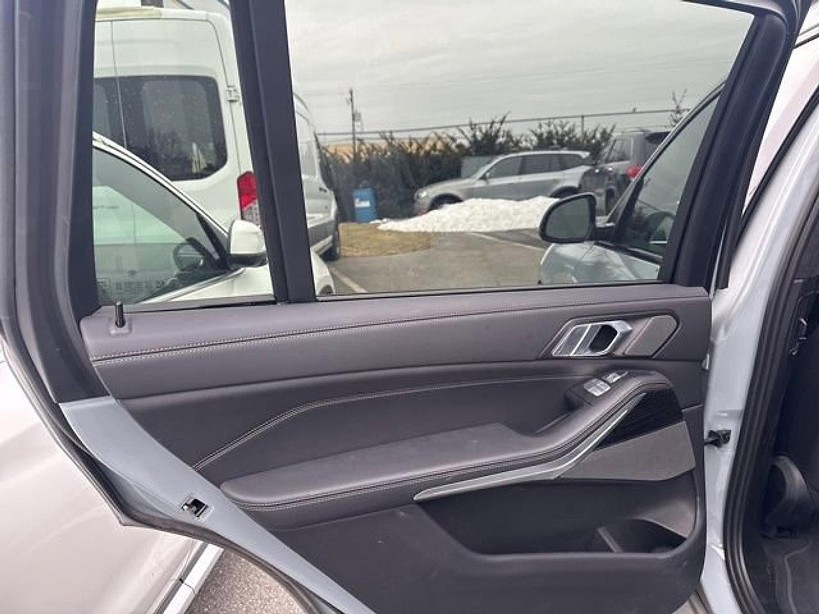 2024 BMW X7 xDrive40i Sports Activity Vehicle