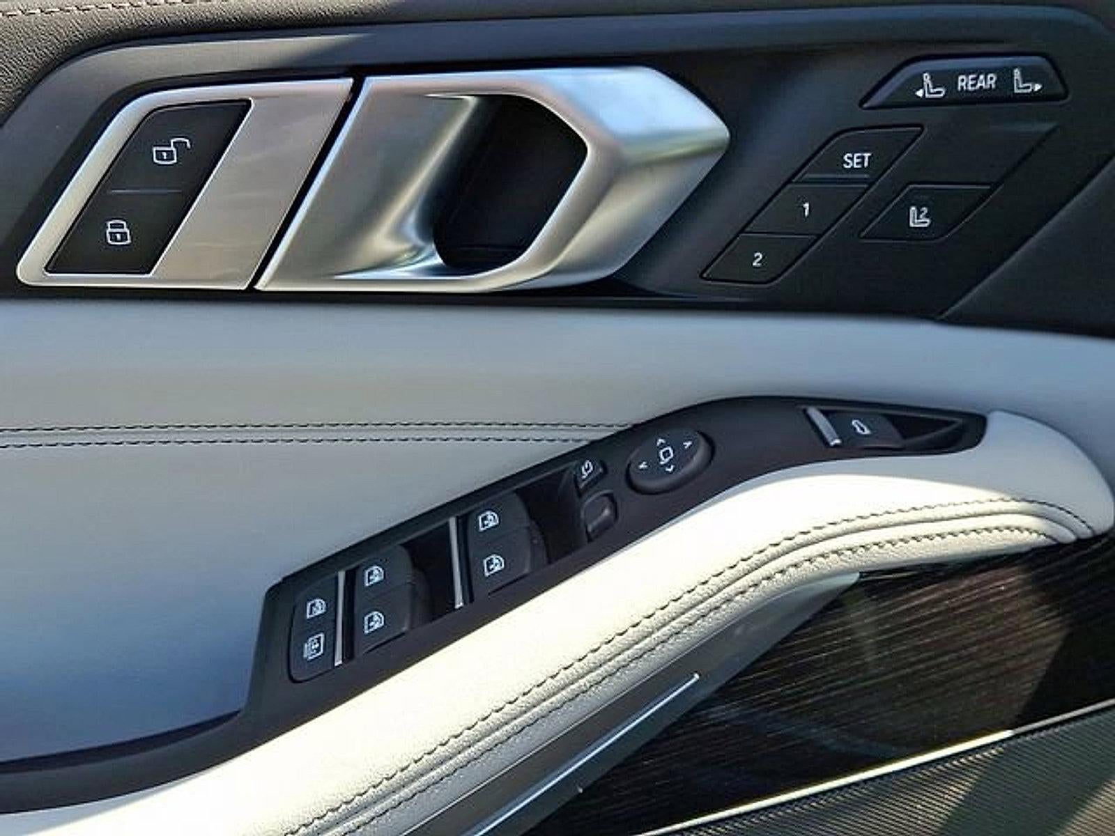 2026 BMW X7 xDrive40i Sports Activity Vehicle