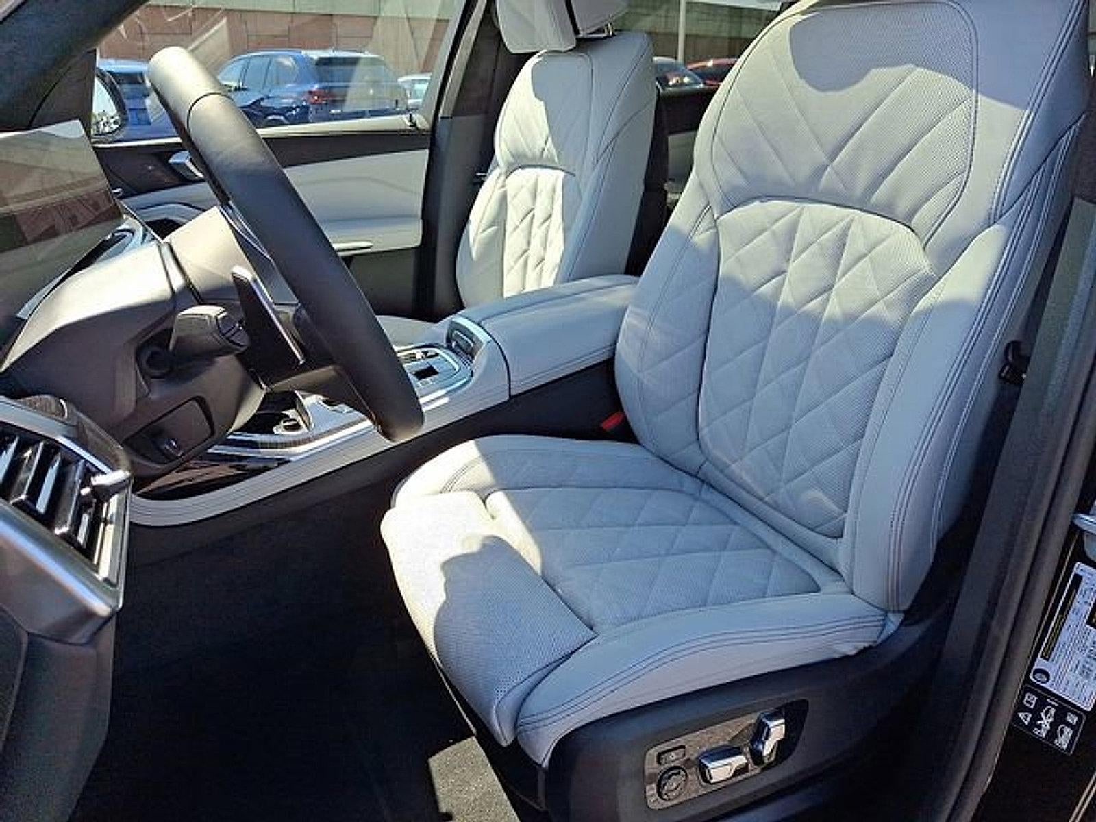 2026 BMW X7 xDrive40i Sports Activity Vehicle