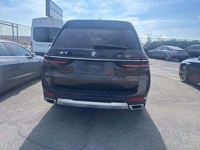2026 BMW X7 xDrive40i Sports Activity Vehicle