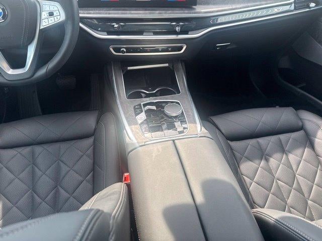 2026 BMW X7 xDrive40i Sports Activity Vehicle