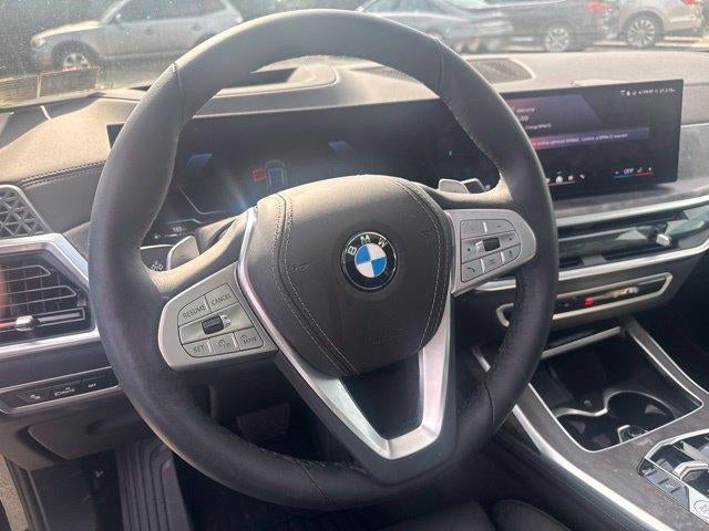 2026 BMW X7 xDrive40i Sports Activity Vehicle