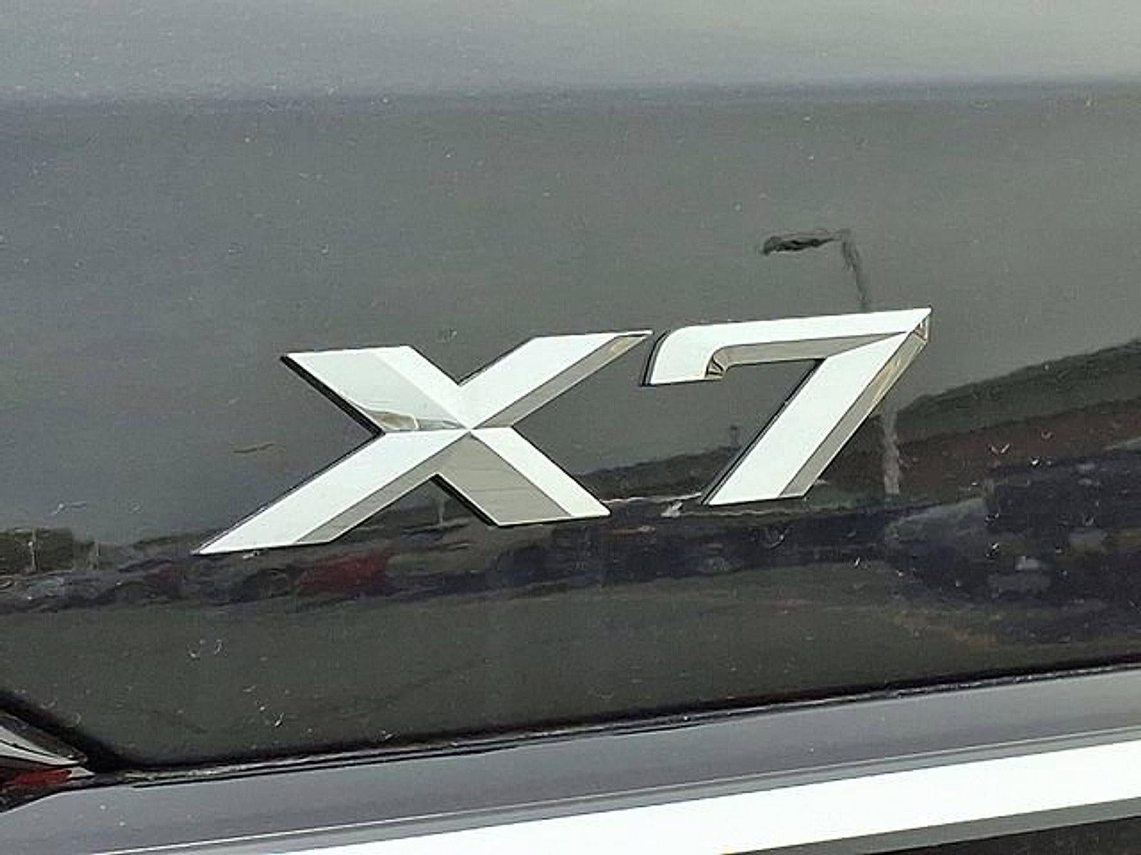 2026 BMW X7 xDrive40i Sports Activity Vehicle