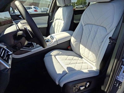 2026 BMW X7 xDrive40i Sports Activity Vehicle