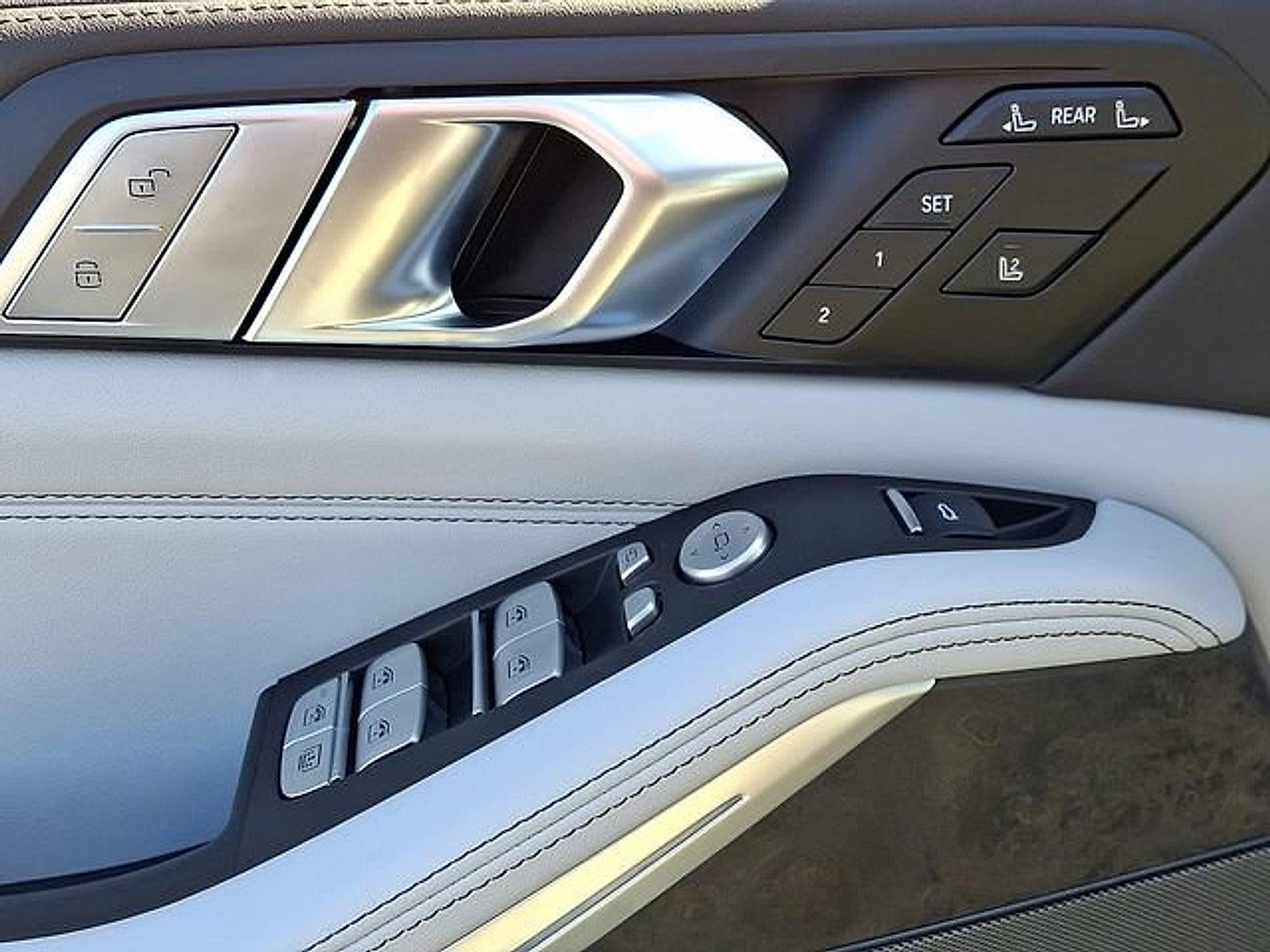 2026 BMW X7 xDrive40i Sports Activity Vehicle