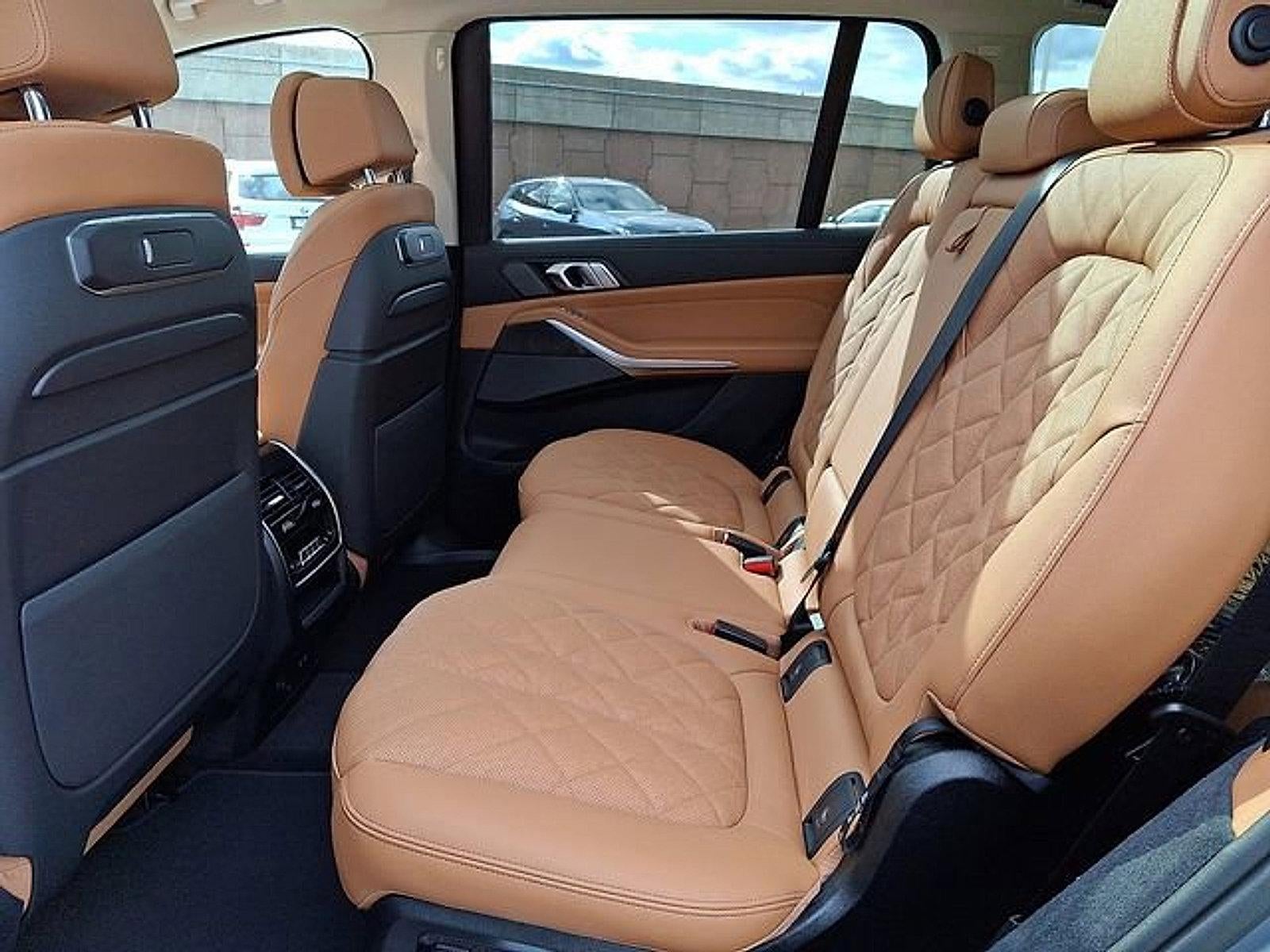 2026 BMW X7 xDrive40i Sports Activity Vehicle