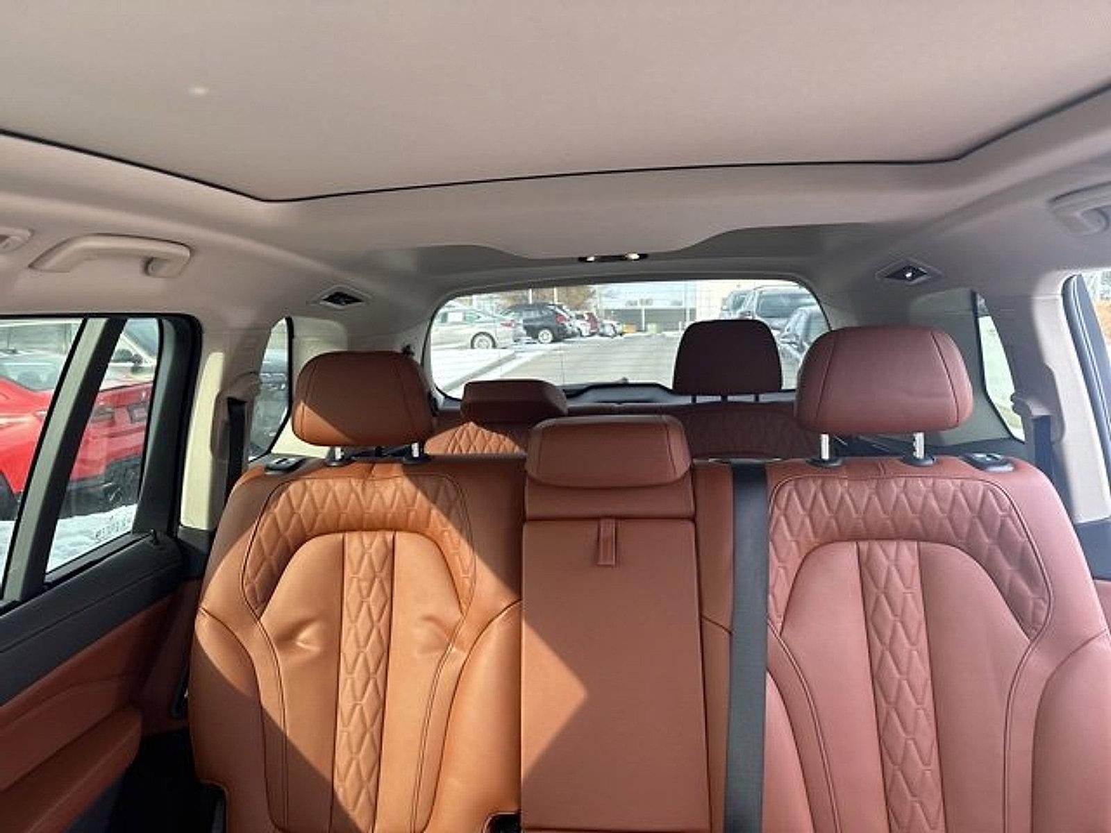 2023 BMW X7 xDrive40i Sports Activity Vehicle