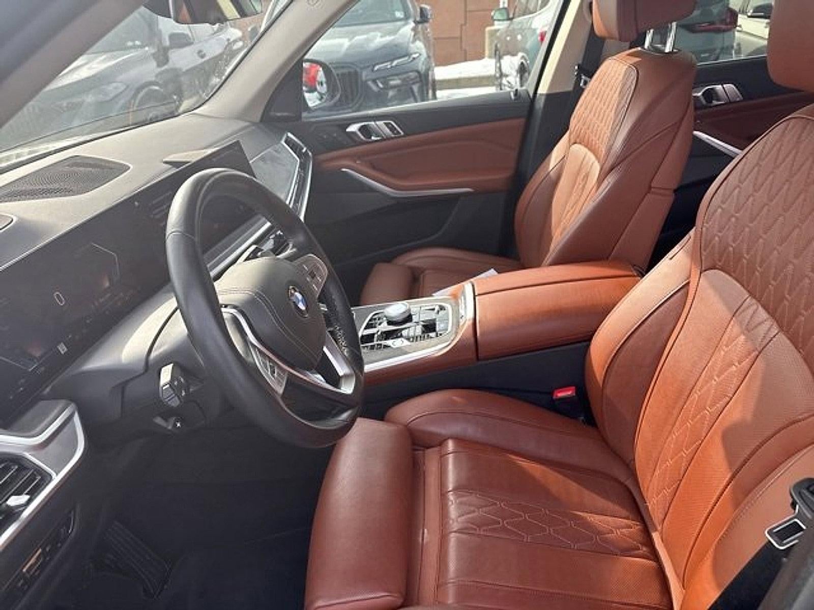 2023 BMW X7 xDrive40i Sports Activity Vehicle