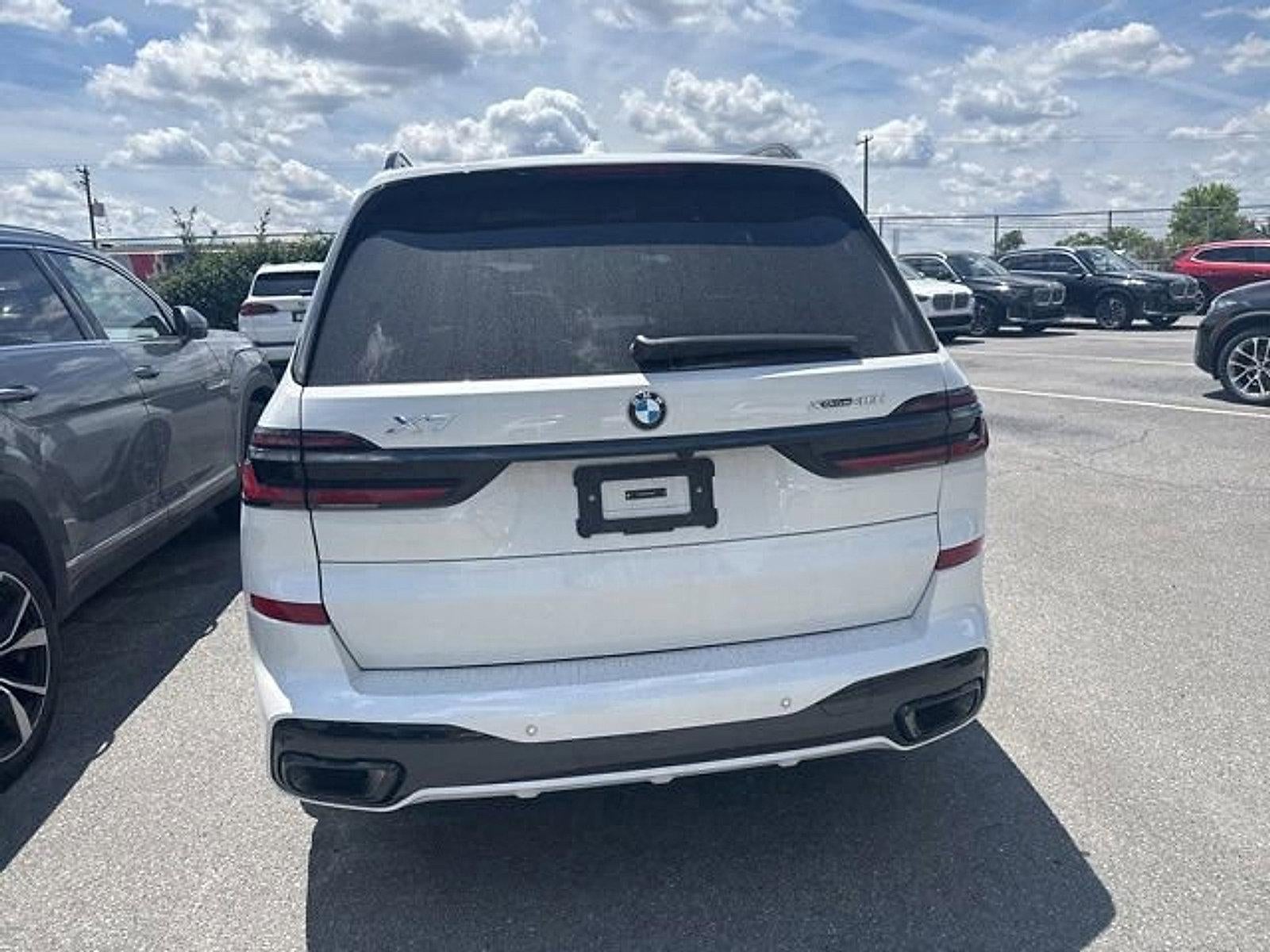 2026 BMW X7 xDrive40i Sports Activity Vehicle