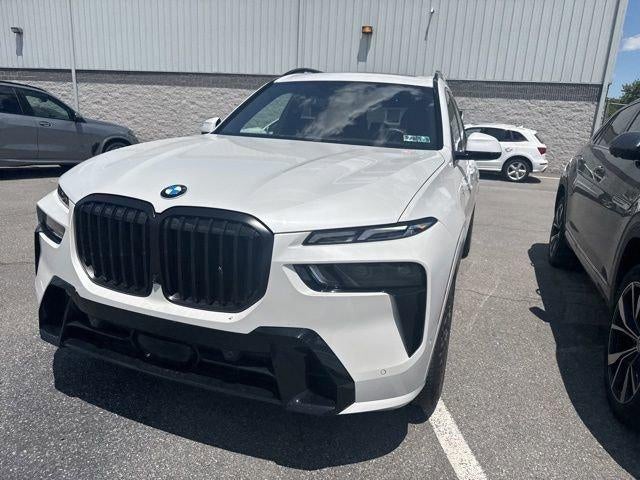 2026 BMW X7 xDrive40i Sports Activity Vehicle